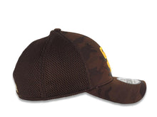 Load image into Gallery viewer, San Diego Padres New Era MLB 39THIRTY 3930 Flexfit Mesh Trucker Cap Hat Brown Camo Crown/Visor Yellow Logo
