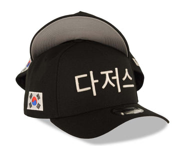 Los Angeles Dodgers New Era MLB 9FORTY 940 Adjustable A-Frame Cap Hat Black Crown/Visor White Korean Script Logo Korea Flag Side Patch