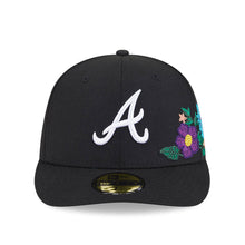 Load image into Gallery viewer, Atlanta Braves New Era MLB 59FIFTY 5950 Fitted Cap Hat Black Crown/Visor White Logo Green UV (Tonal Florals)
