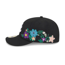 Load image into Gallery viewer, Atlanta Braves New Era MLB 59FIFTY 5950 Fitted Cap Hat Black Crown/Visor White Logo Green UV (Tonal Florals)
