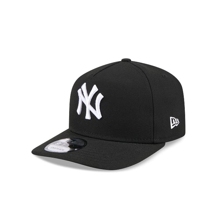 New York Yankees New Era MLB 9FIFTY 950 Snapback A-Frame Cap Hat Black Crown/Visor White Logo Gray UV