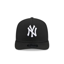 Load image into Gallery viewer, New York Yankees New Era MLB 9FIFTY 950 Snapback A-Frame Cap Hat Black Crown/Visor White Logo Gray UV
