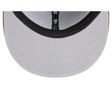 Load image into Gallery viewer, Chicago Blackhawks New Era NHL 59FIFTY 5950 Fitted Cap Hat Black Crown/Visor Team Color Logo Gray UV
