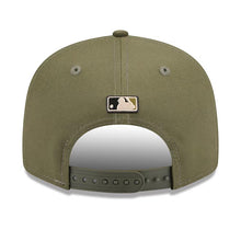 Load image into Gallery viewer, San Diego Padres New Era MLB 9FIFTY 950 Snapback Cap Hat Olive Crown/Visor Olive Logo US Flag (2026 Armed Forces Day)
