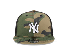 Load image into Gallery viewer, New York Yankees New Era MLB 9FIFTY 950 Snapback Trucker/MeshCap Hat Camo Crown/Visor White Logo
