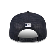 Load image into Gallery viewer, New York Yankees New Era MLB 9FIFTY 950 Snapback Trucker/Mesh Cap Hat Navy Blue Crown/Visor Navy Blue/White Logo Black UV (2026 Batting Practice)

