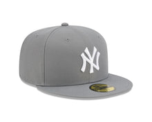 Load image into Gallery viewer, New York Yankees New Era MLB 59FIFTY 5950 Fitted Cap Hat Gray Crown/Visor White Logo Gray UV
