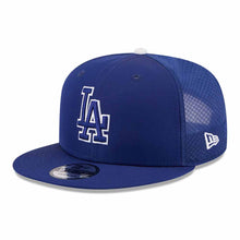 Load image into Gallery viewer, Los Angeles Dodgers New Era MLB 9FIFTY 950 Snapback Trucker/Mesh Cap Hat Royal Blue Crown/Visor Royal Blue/White Logo (2026 Batting Practice)
