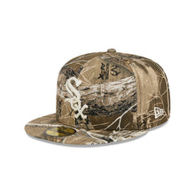 Load image into Gallery viewer, Chicago White Sox New Era MLB 59FIFTY 5950 Fitted Cap Hat Real Tree Edge Camo Crown/Visor White Logo Gray UV
