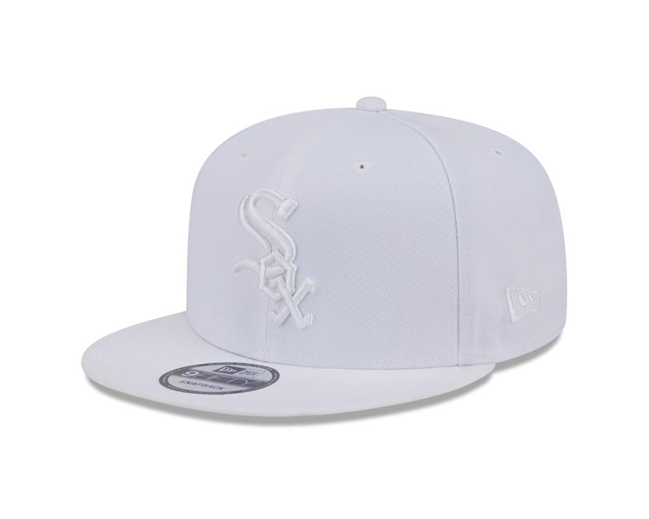 Chicago White Sox New Era MLB 9FIFTY 950 Snapback Basic Cap Hat White Crown/Visor White Logo