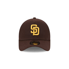 Load image into Gallery viewer, San Diego Padres New Era MLB 9FORTY 940 A-Frame Adjustable Snapback Cap Hat Brown Crown/Visor Yellow Logo
