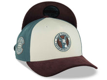 Load image into Gallery viewer, (Corduroy) Xolos de Tijuana New Era Liga MX 9FORTY 940 Adjustable A-Frame Cap Cream/Teal Crown Maroon Visor Teal/Maroon Logo Club Tijuana Side Patch
