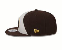 Load image into Gallery viewer, San Diego Padres New Era MLB 9FIFTY 950 Snapback Cap Hat White/Brown Crown Brown Visor Brown/Yellow Logo (2024 Batting Practice)
