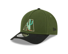Load image into Gallery viewer, Arizona Diamondbacks New Era MLB 9FORTY 940 M-Crown Adjustable A-Frame Cap Hat Dark Green Crown Black Visor White/Green Cactus Logo

