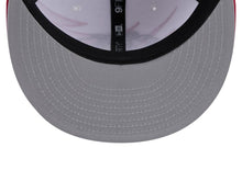 Load image into Gallery viewer, Chicago Blackhawks New Era NHL 9FIFTY 950 Snapback Jagged Cap Hat White/Red Crown Red Visor Team Color Logo
