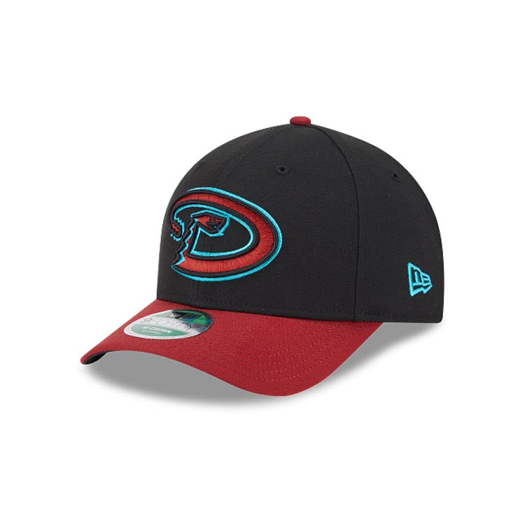 Arizona Diamondbacks New Era MLB 9FORTY 940 Adjustable M-Crown Cap Hat Black Crown Cardinal Viso Team Color Logo (Player Replica)