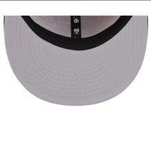 Load image into Gallery viewer, Chicago Blackhawks New Era NHL 9FIFTY 950 Snapback Cap Hat Red Crown Black Visor Team Color Logo
