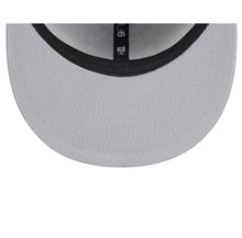 Load image into Gallery viewer, Los Angeles Kings New Era NHL 9FIFTY 950 Snapback Cap Hat Black Crown Gray Visor Team Color Logo
