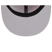 Load image into Gallery viewer, Detroit Red Wings New Era NHL 9FIFTY 950 Snapback Cap Hat Red Crown Black Visor Team Color Logo
