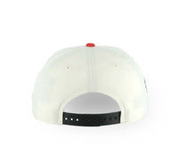 Load image into Gallery viewer, New York Yankees New Era MLB 9FORTY 940 Adjustable A-Frame Cap Hat Cream Crown Black Visor Black Logo 1998 World Series Side Patch Red UV
