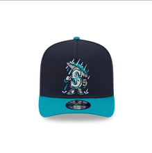 Load image into Gallery viewer, Seattle Mariners New Era MLB 9FORTY 940 Snapback A-Frame Cap Hat Navy Blue Crown Teal Visor Team Color Logo Rain Cartoon
