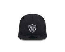 Load image into Gallery viewer, (Infant) Las Vegas Raiders New Era 9FIFTY 950 Snapback Cap Hat Black Crown/Visor Team Color Logo (My 1st First)
