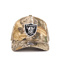 Load image into Gallery viewer, Las Vegas Raiders New Era 9FORTY 940 Adjustable A-Frame Cap Hat Real Tree Edge Camo Crown/Visor Tram Color Logo
