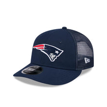 Load image into Gallery viewer, New England Patriots New Era NFL 9FIFTY 950 Snapback Low Profile Trucker/Mesh Cap Hat Navy Blue Crown/Visor Team Color Logo Gray UV
