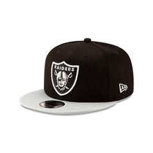 Load image into Gallery viewer, Las Vegas Raiders New Era NFL 9FIFTY 950 Snapback Cap Hat Black Crown Gray Visor Team Color Logo
