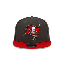 Load image into Gallery viewer, Tampa Bay Buccaneers New Era NFL 9FIFTY 950 Snapback Cap Hat Dark Gray Crown Red Visor Team Color Logo
