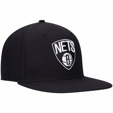 Load image into Gallery viewer, Brooklyn Nets &#39;47 Brand NBA Snapback Cap Hat Black Crown/Visor Black/White Logo (No Shot)
