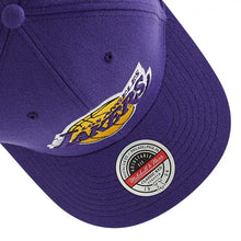 Load image into Gallery viewer, Los Angeles Lakers Mitchell &amp; Ness NBA Snapback Flex Cap Hat Purple Crown/Visor Team Color Logo
