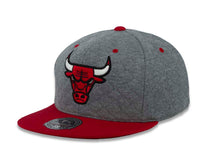 Load image into Gallery viewer, Chicago Bulls Mitchell &amp; Ness NBA Fitted Cap Hat Heather Gray Crown Red Visor Team Color Logo
