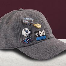 Load image into Gallery viewer, Las Vegas Raiders Collector Lapel Pin Banner Flag Shape Jewelry Card
