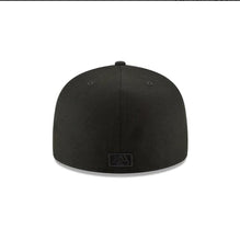 Load image into Gallery viewer, Tampa Bay Rays New Era MLB Fitted Cap Hat Black Crown/Visor Black Logo
