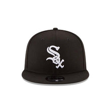 Load image into Gallery viewer, Chicago White Sox New Era MLB 9FIFTY 950 Snapback Cap Hat Team Color Black Crown/Visor White Logo
