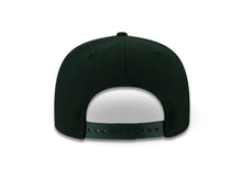 Load image into Gallery viewer, San Diego Padres New Era MLB 9FIFTY 950 Snapback Cap Hat Black Crown/Visor Cardinal/Metallic Gold Logo
