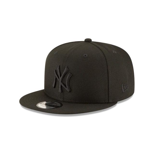 New York Yankees New Era MLB 9Fifty 950 Snapback Cap Hat Black Crown/Visor Black Logo