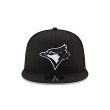 Load image into Gallery viewer, Toronto Blue Jays New Era MLB 9FIFTY 950 Snapback Cap Hat Black Crown/Visor Black/White Logo 
