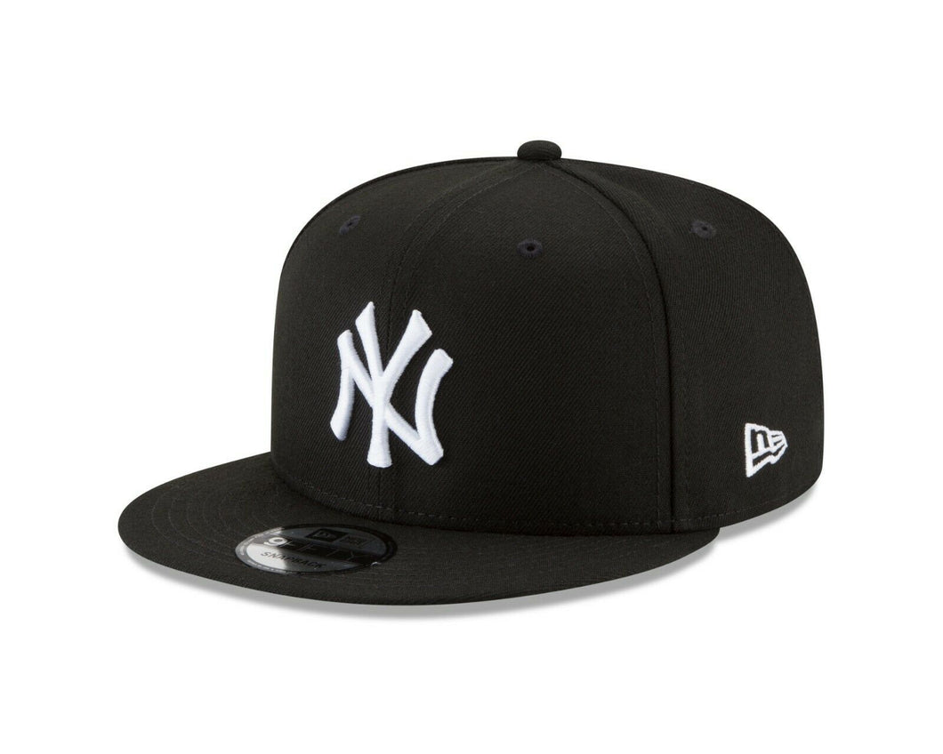 New York Yankees New Era MLB 9FIFTY 950 Snapback Cap Hat Black Crown/Visor White Logo