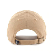 Load image into Gallery viewer, New York Yankees &#39;47 MLB Clean Up Adjustable Cap Hat Khaki Crown/Visor Navy Logo
