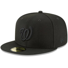 Load image into Gallery viewer, Washington Nationals New Era MLB 9FIFTY 950 Snapback Cap Hat Black Crown/Visor Black Logo
