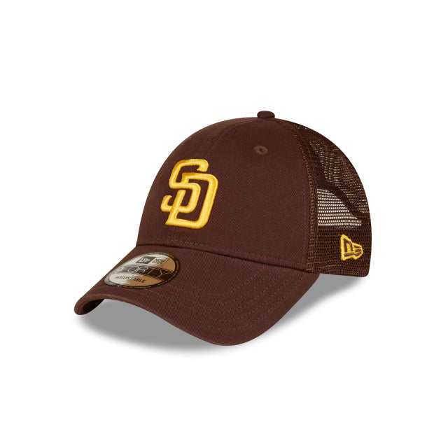 San Diego Padres New Era MLB 9FORTY 940 Adjustable Trucker Mesh Cap Hat Dark Brown Crown/Visor Yellow Logo