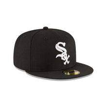 Load image into Gallery viewer, Chicago White Sox New Era MLB 59Fifty 5950 Fitted Cap Hat Black Crown/Visor Team Color Logo with World Series 2005 Side Patch

