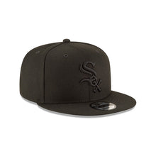 Load image into Gallery viewer, Chicago White Sox New Era MLB 9FIFTY 950 Snapback Cap Hat Black Crown/Visor Black Logo 
