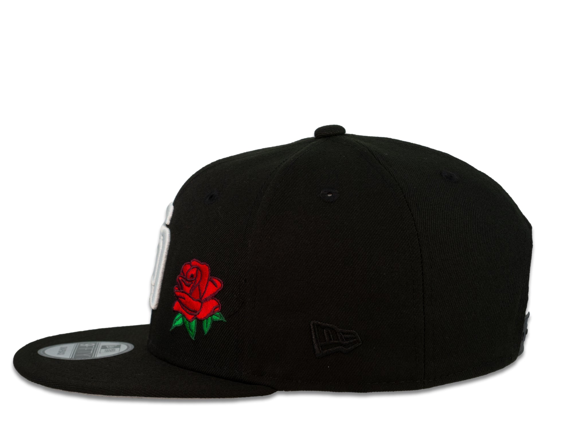 Elegant Black Cap with Red Embellishments , New M Logo Black Cap Red Stitch Contrast – MASSIMO ONLINE STORE main image 2