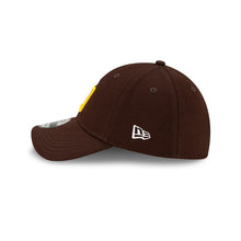 Load image into Gallery viewer, San Diego Padres New Era MLB 39THIRTY 3930 Flexfit Cap Hat Brown Crown/Visor White/Yellow Logo (Batting Practice)
