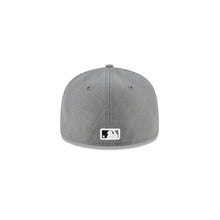 Load image into Gallery viewer, (Youth) New York Yankees New Era MLB 59FIFTY 5950 Fitted Cap Hat Gray Crown/Visor Black/White Logo 
