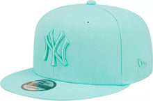 Load image into Gallery viewer, New York Yankees New Era MLB 9FIFTY 950 Color Pack Snapback Cap Hat Blue Tint Crown/Visor Blue Tint Logo
