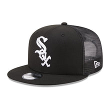 Load image into Gallery viewer, Chicago White Sox New Era MLB 9FIFTY 950 Mesh Trucker Snapback Cap Hat Black Crown/Visor White Logo 
